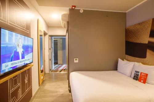 Habitación Doble Estándar del hotel Ibis Quito. Foto 17
