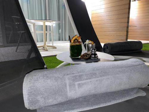 Suite Junior del hotel Sanom Beach Resort - Adults Only. Foto 4