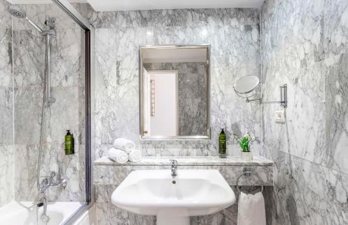 Apartamento de 1 dormitorio con vistas al mar del hotel Ona Beverly Hills Heights. Foto 3