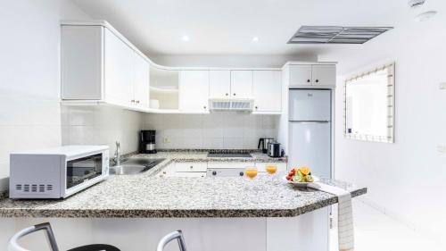 Apartamento de 1 dormitorio con vistas al mar del hotel Ona Beverly Hills Heights. Foto 4