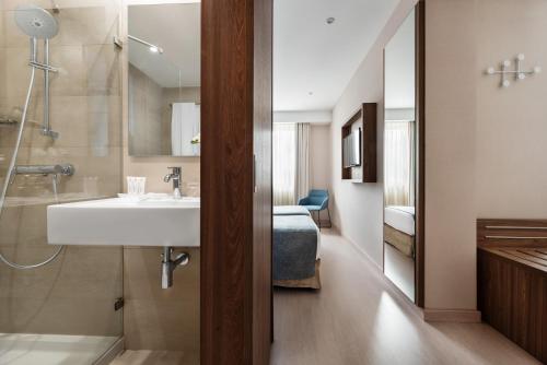 Habitación Doble - 1 o 2 camas del hotel Exe Saldanha. Foto 12