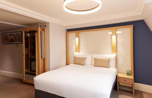 Habitación Doble Estándar del hotel Thistle London Park Lane. Foto 2