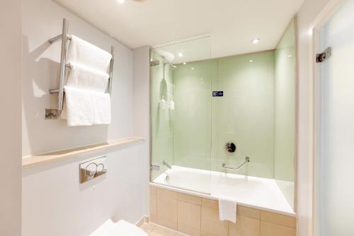 Apartamento del hotel Thistle London Park Lane. Foto 1
