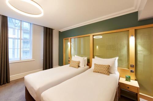 Habitación Doble Estándar - 2 camas del hotel Thistle London Park Lane