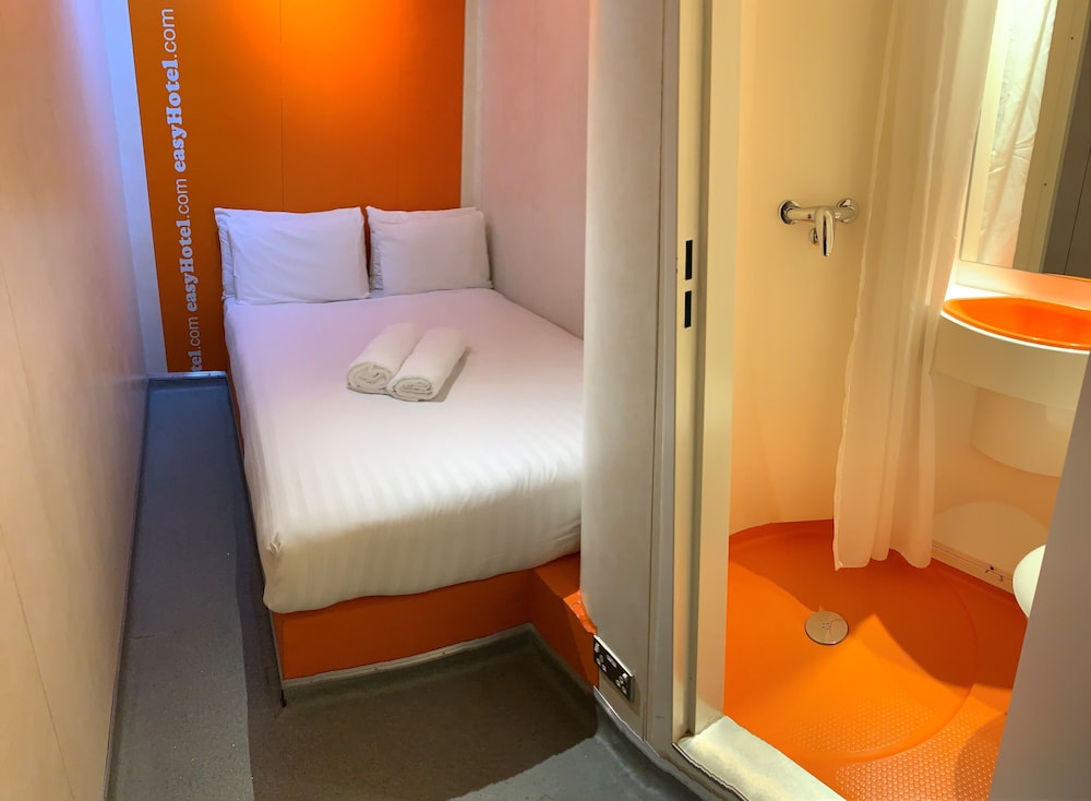 Habitación doble, sin ventanas del hotel Easyhotel South Kensington