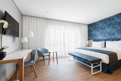 Suite Junior Deluxe del hotel Eurostars Matosinhos. Foto 1
