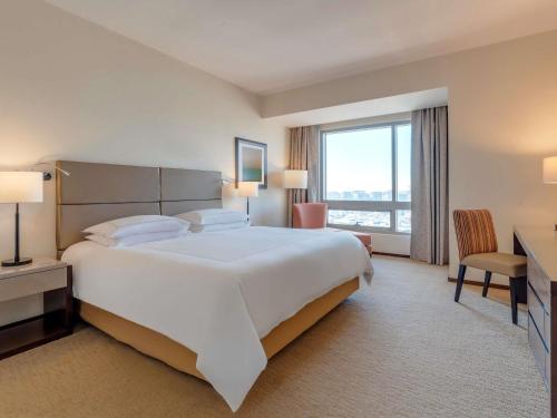 One - Bedroom Premium Apartment with Burj Khalifa and Creek View del hotel Swissotel Living Al Ghurair