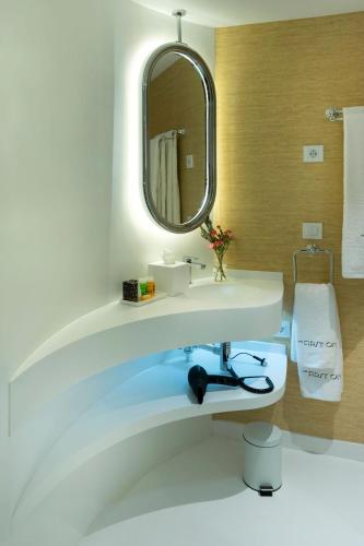 Habitación Deluxe del hotel The First One Madrid Preciados