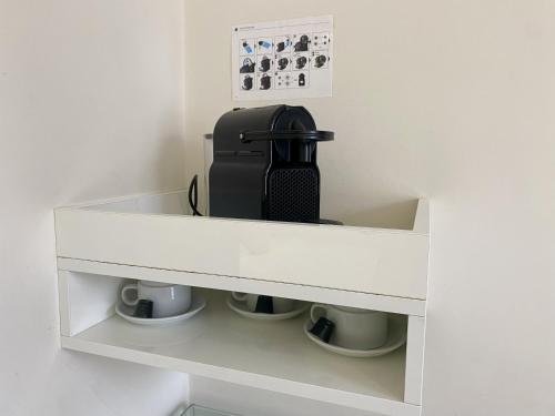 Estudio con 2 camas individuales del hotel NOX HOTELS - Kensington. Foto 17