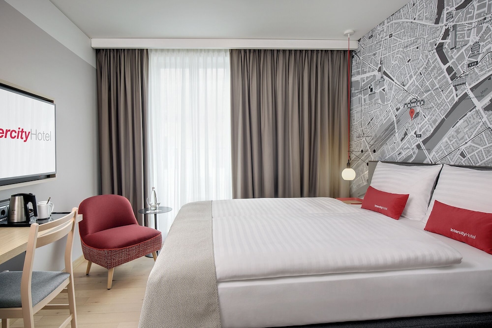 Habitación superior con 2 camas individuales del hotel Intercityhotel Frankfurt Hauptbahnhof Süd. Foto 4