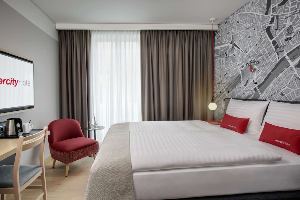 Habitación Business del hotel Intercityhotel Frankfurt Hauptbahnhof Süd. Foto 1