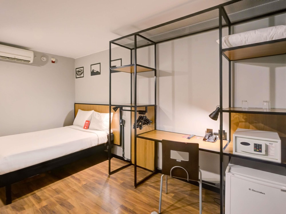 HABITACIÓN STANDARD ADAPTADA CON 1 CAMA DOBLE del hotel Ibis Copacabana Posto 2. Foto 8