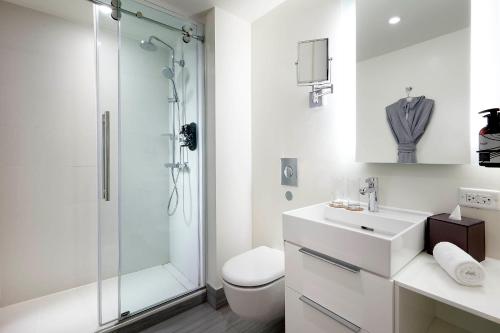 Habitación The INNSiDE con cama grande del hotel Innside New York NoMad