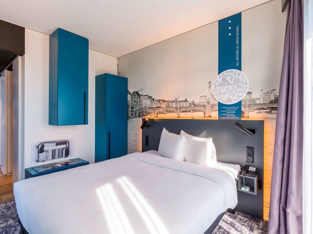 Habitación estándar con 1 cama queen - size (160 x 200 cm) del hotel Ibis Styles Basel City. Foto 1