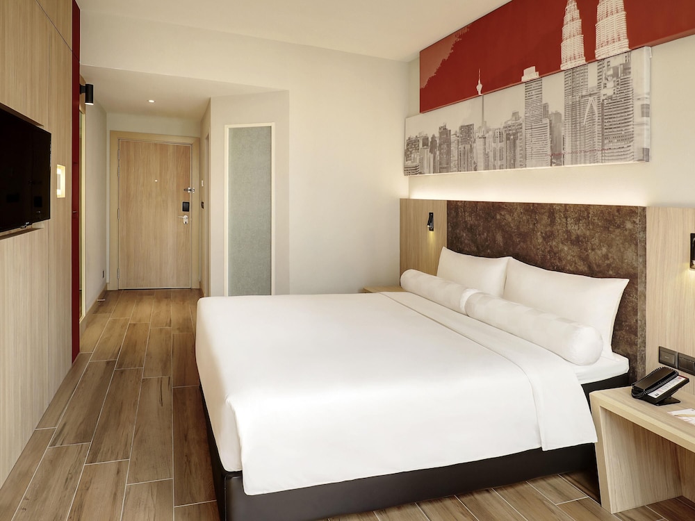 Habitación Estándar con 1 cama Queen, planta alta del hotel Ibis Kuala Lumpur City Centre. Foto 4