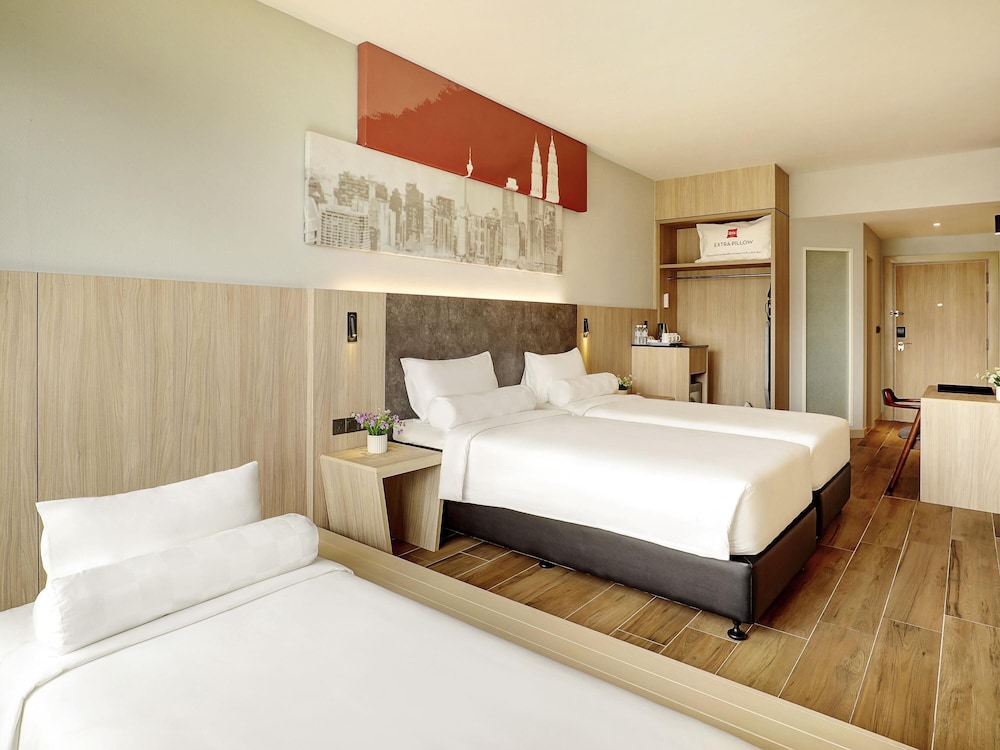 Habitación Deluxe con 2 camas individuales del hotel Ibis Kuala Lumpur City Centre