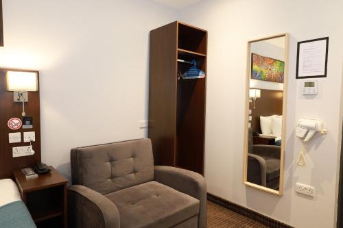 Habitación Executive del hotel London City Airport. Foto 13