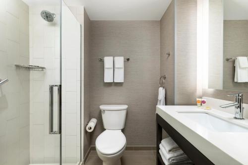 Habitación Especial King con sofá cama del hotel Hyatt Place New York City/Time Square. Foto 4