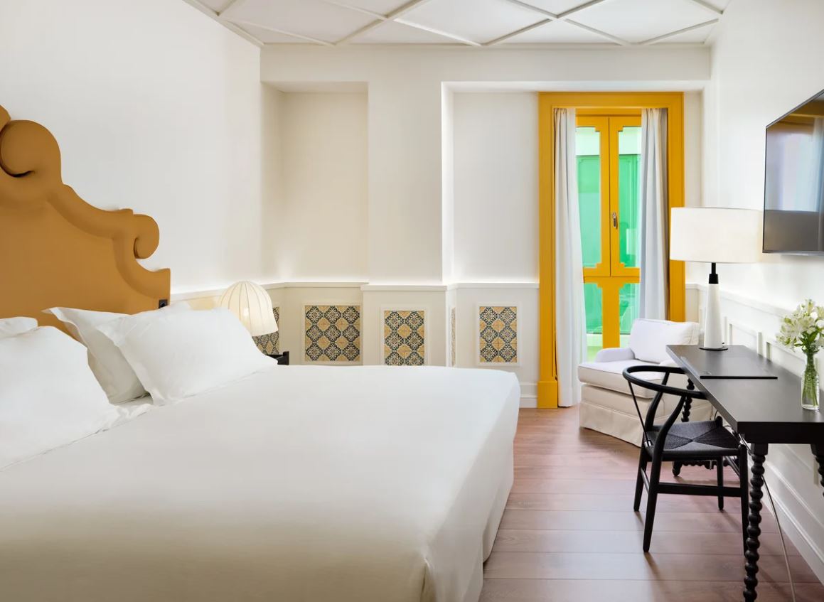 Habitación Triple del hotel H10 Casa De La Plata. Foto 9