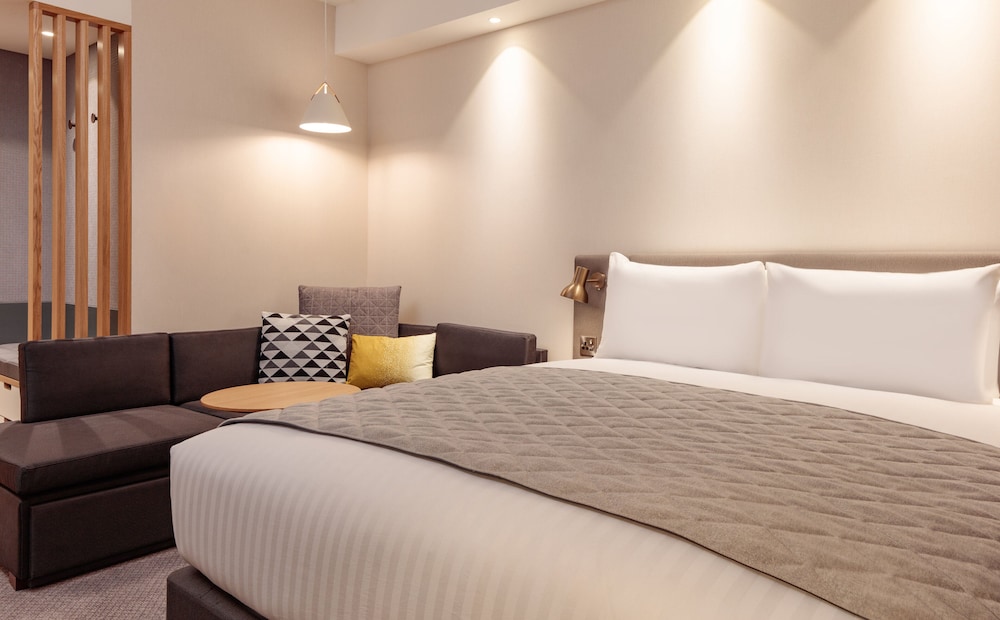Habitación estándar, 1 cama de matrimonio con sofá cama del hotel Holiday Inn - London - Heathrow Bath Road. Foto 3