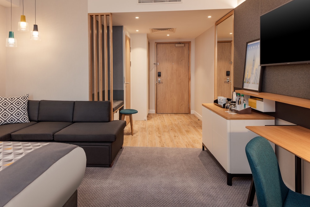 Habitación estándar, 1 cama de matrimonio del hotel Holiday Inn - London - Heathrow Bath Road. Foto 11