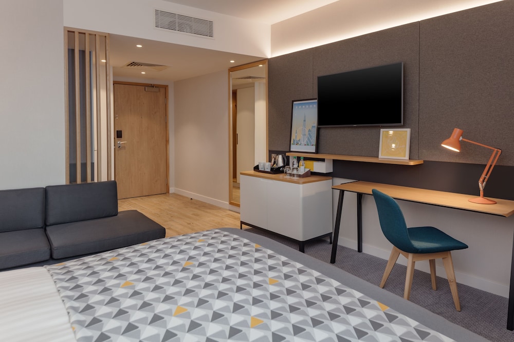 Habitación estándar, 1 cama de matrimonio del hotel Holiday Inn - London - Heathrow Bath Road. Foto 13