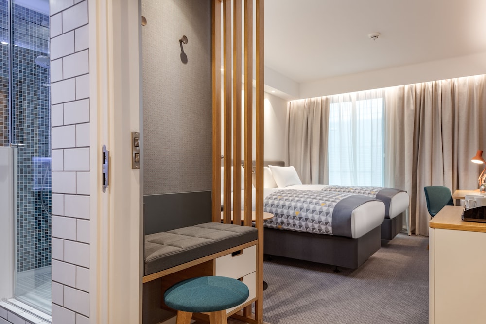 Habitación estándar, 2 camas individuales del hotel Holiday Inn - London - Heathrow Bath Road. Foto 2