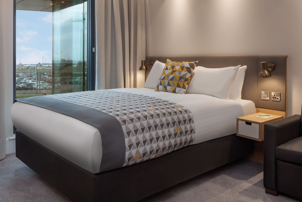 Habitación estándar, 1 cama de matrimonio, accesible para personas con discapacidad del hotel Holiday Inn - London - Heathrow Bath Road. Foto 5