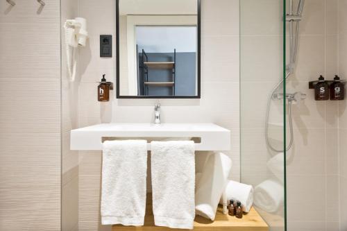 Habitación Doble Superior del hotel Acta Voraport. Foto 3
