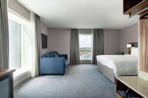 Habitación Familiar con vistas del hotel Hilton Garden Inn London Heathrow Terminal 2 and 3. Foto 2