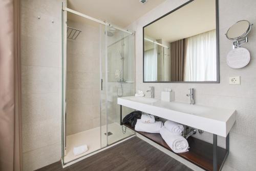 Habitación Doble Superior - 1 o 2 camas del hotel Moon and Sun Porto. Foto 1