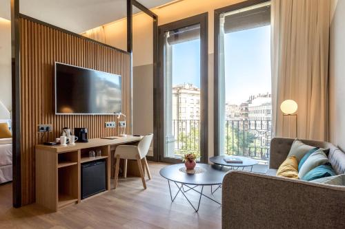 Suite Junior con terraza del hotel Occidental Diagonal 414. Foto 5