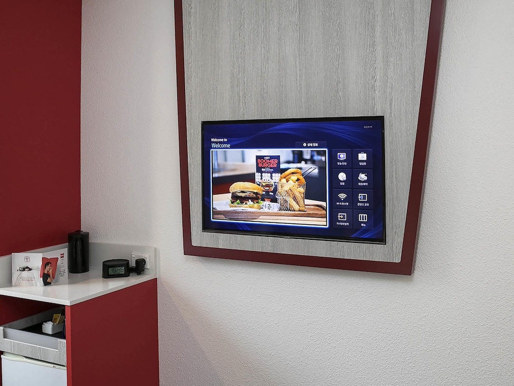 Habitación estándar, 1 cama de matrimonio del hotel Ibis Sydney Airport. Foto 8