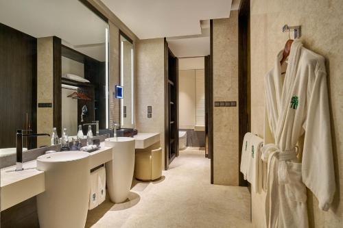Retiro Banyan con cama extragrande del hotel Banyan Tree Kuala Lumpur. Foto 4