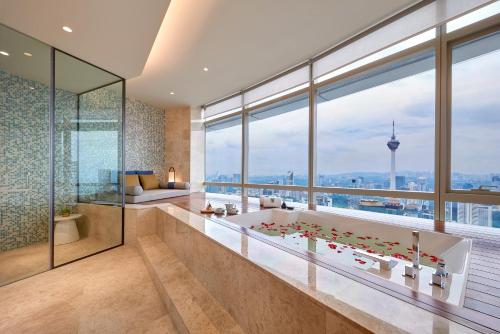 Suite Sky Sanctuary del hotel Banyan Tree Kuala Lumpur. Foto 2