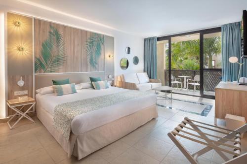 Habitación Triple Estándar del hotel Esencia de La Palma by Princess - Adults Only