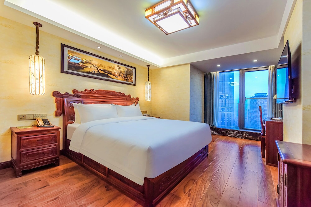 Habitación estándar, 1 cama de matrimonio grande del hotel Mercure Chongqing Downtown. Foto 1
