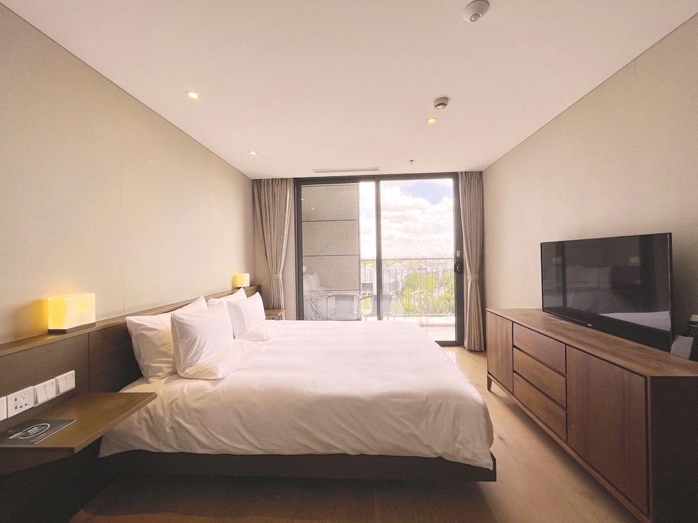 Apartamento Superior con 2 dormitorios del hotel Novotel Suites Shanghai Hongqiao. Foto 2