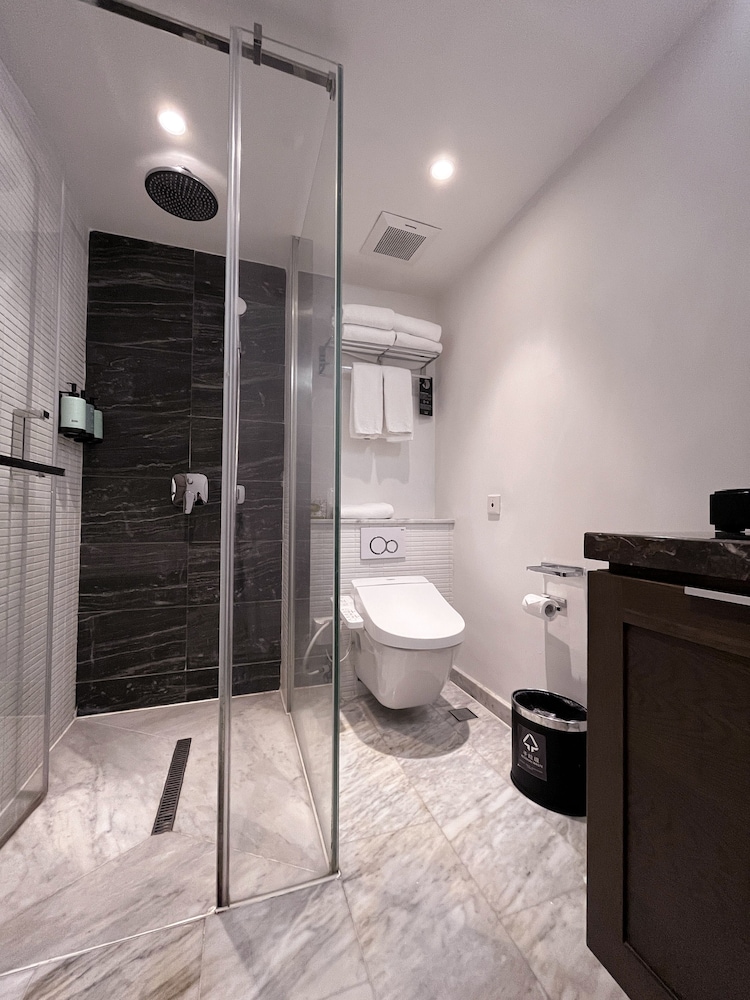 Apartamento Superior con 1 dormitorio del hotel Novotel Suites Shanghai Hongqiao. Foto 4