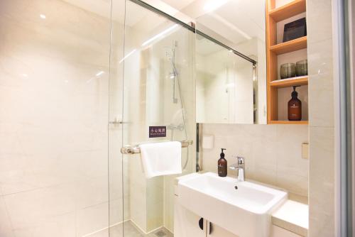 Comfort Room(Fresh Air System+Softened Water System) del hotel Livefortuna. Foto 3
