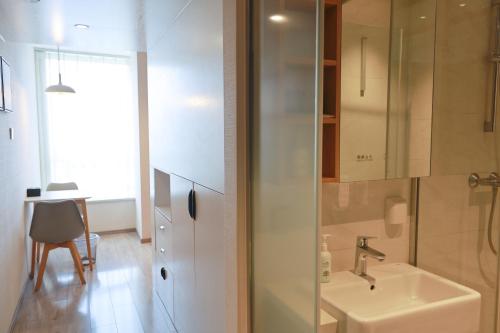 Comfort Room(Fresh Air System+Softened Water System) del hotel Livefortuna. Foto 4
