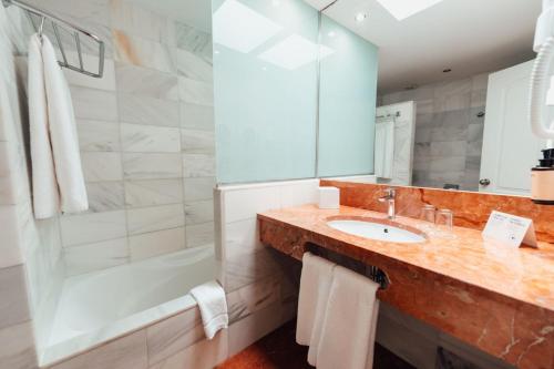 Habitación Doble - 1 o 2 camas del hotel Spa Sagitario Playa. Foto 4