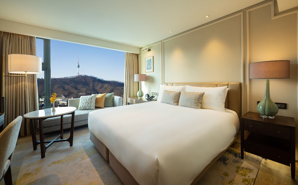 Habitación Deluxe con 1 cama king del hotel The Ambassador Seoul - A Pullman. Foto 1