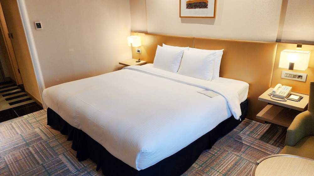 Habitación Superior con 1 cama doble del hotel Novotel Ambassador Seoul Gangnam. Foto 1