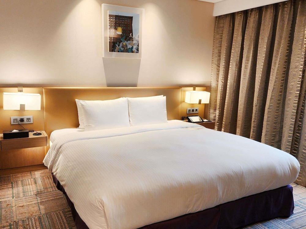 Suite Premier con 1 cama queen del hotel Novotel Ambassador Seoul Gangnam