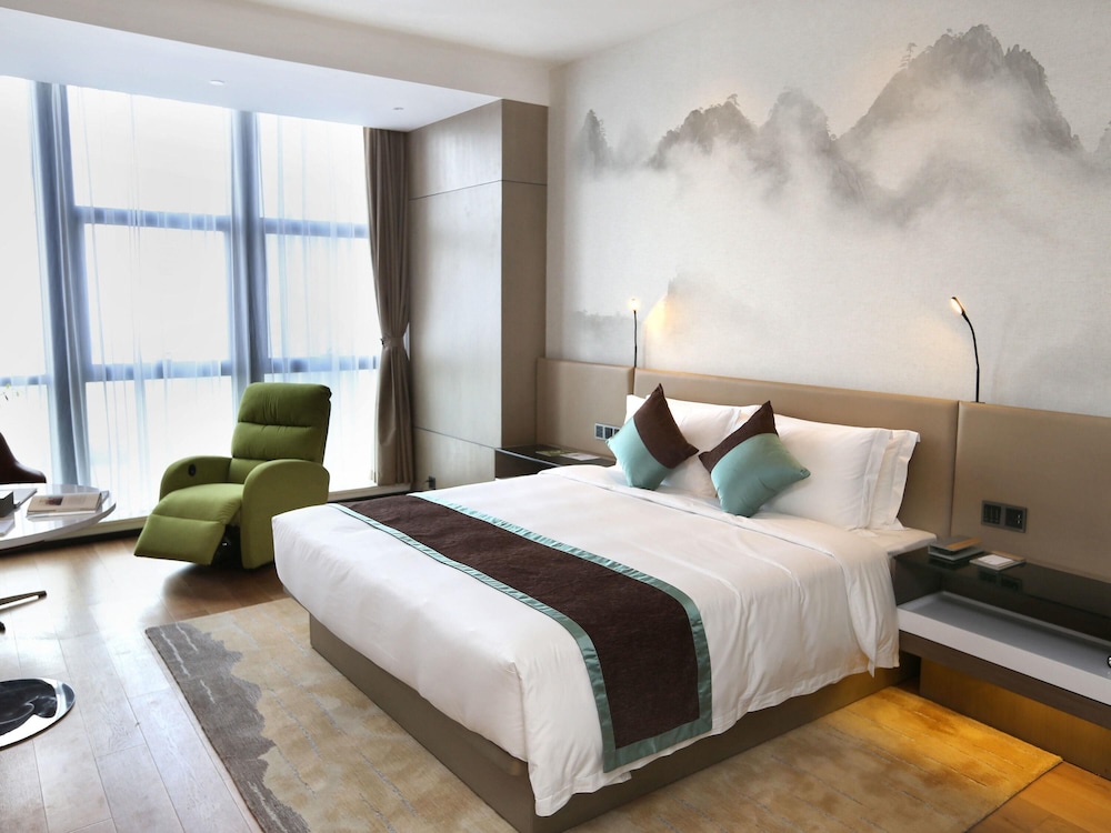 Suite Deluxe con 1 cama King Size del hotel Novotel Deqing Moganshan