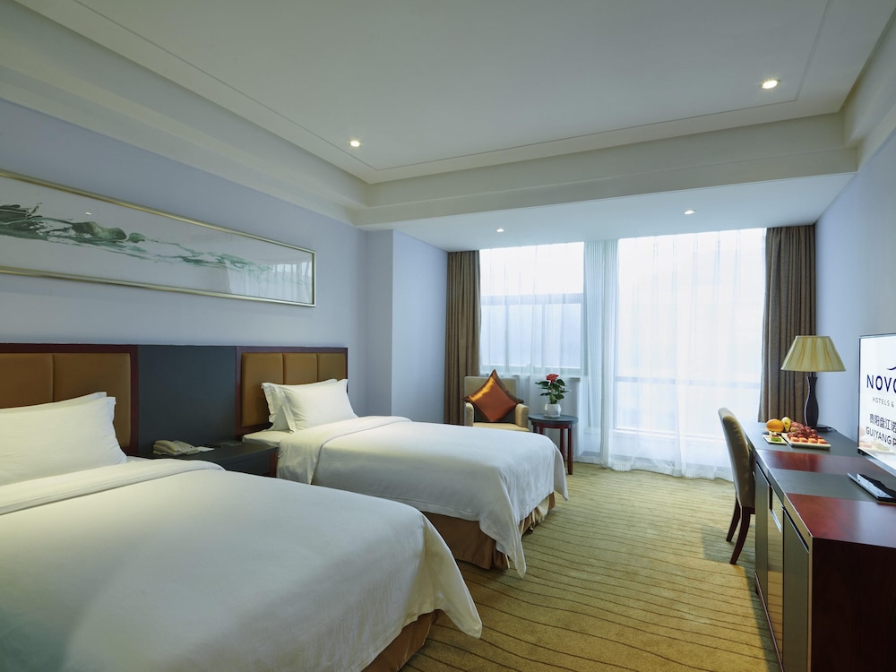 Habitación Estándar con 2 camas individuales, Vistas al Jardín del hotel Novotel Guiyang Panjiang