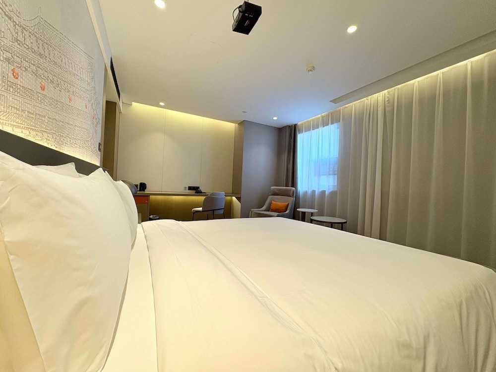 HABITACIÓN SUPERIOR, 1 Cama King Size del hotel Novotel Xi'an The Bell Tower. Foto 3