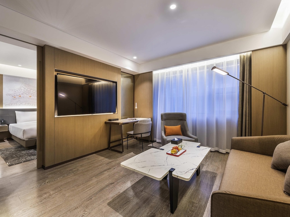 Suite superior, 1 cama king size del hotel Novotel Xi'an The Bell Tower. Foto 1