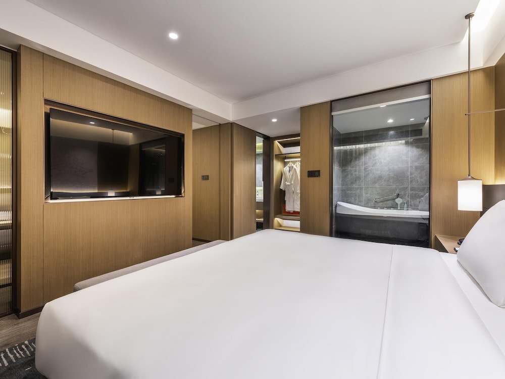 Suite superior, 1 cama king size del hotel Novotel Xi'an The Bell Tower. Foto 2